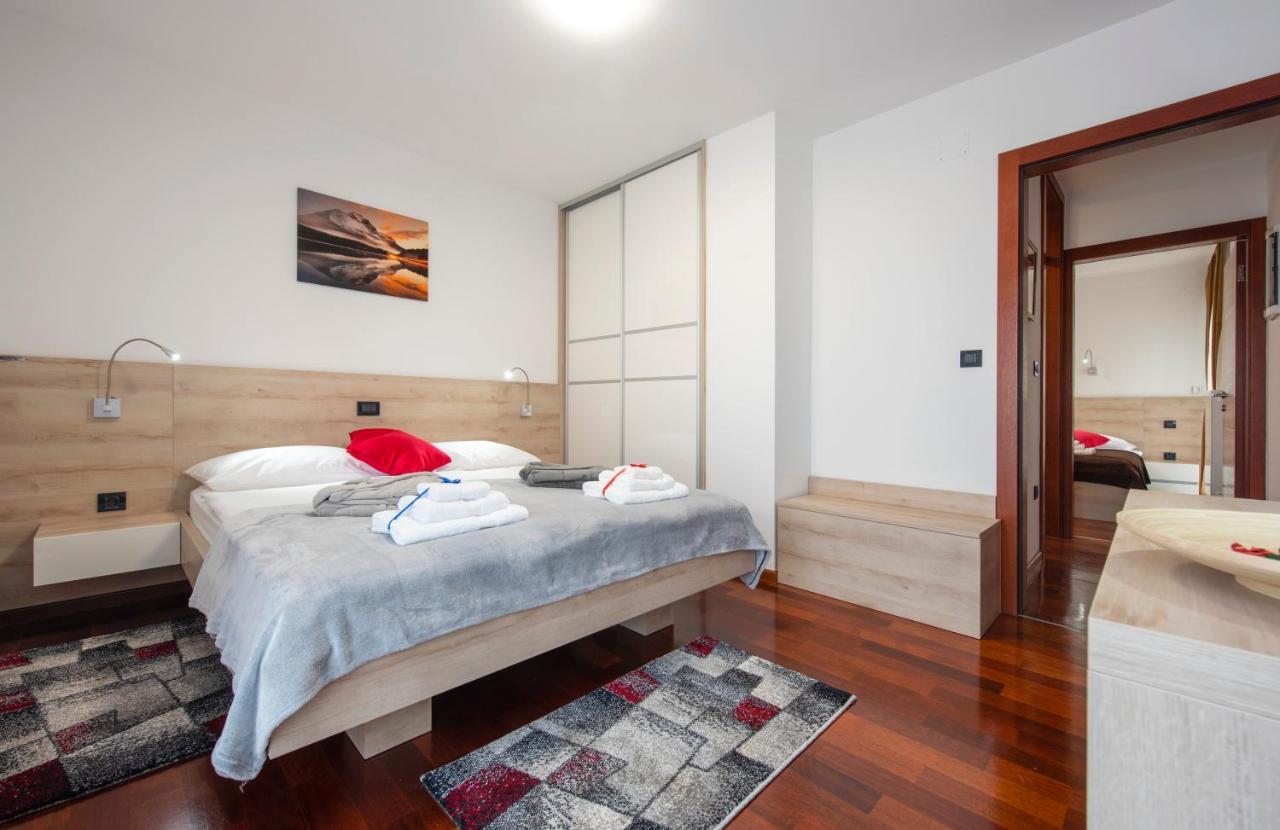 וואראז'דין Ratkajec Luxury Apartments מראה חיצוני תמונה