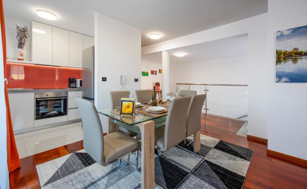וואראז'דין Ratkajec Luxury Apartments מראה חיצוני תמונה
