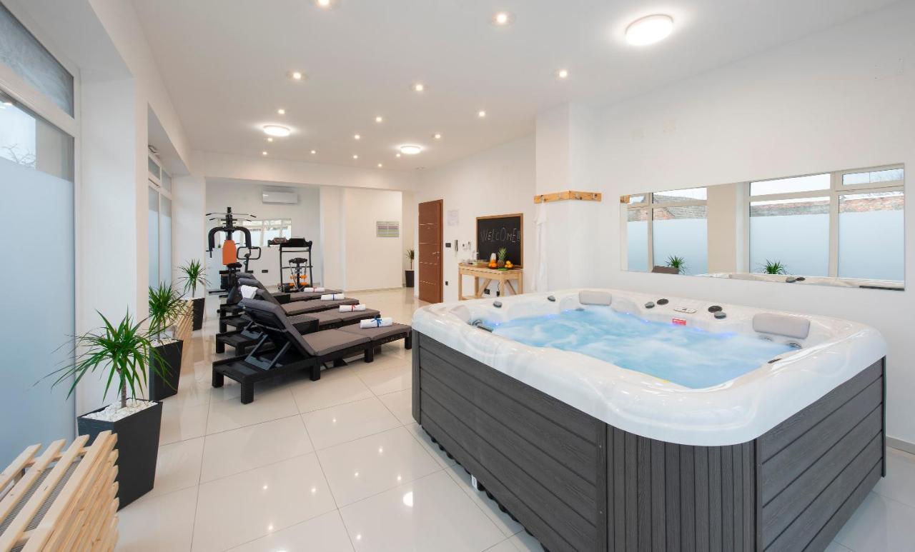 וואראז'דין Ratkajec Luxury Apartments מראה חיצוני תמונה