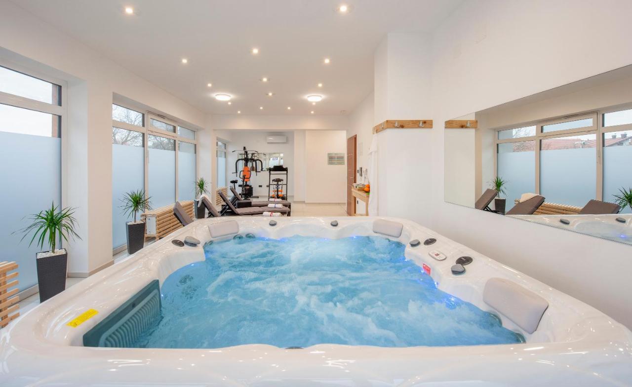 וואראז'דין Ratkajec Luxury Apartments מראה חיצוני תמונה